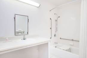 Super 8 by Wyndham Defuniak Springs