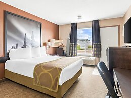 Super 8 by Wyndham Meadow Lake