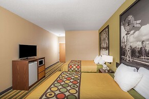 Super 8 by Wyndham Goshen