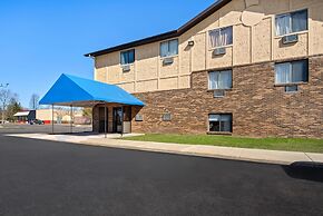Econo Lodge Inn and Suites