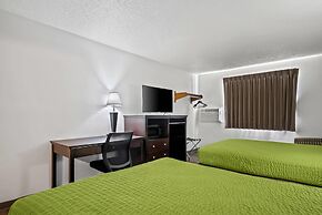 Econo Lodge Inn and Suites