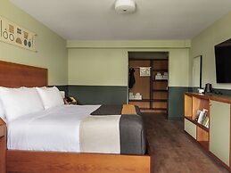 Trailborn Rocky Mountains Outpost