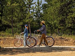 Trailborn Rocky Mountains Outpost