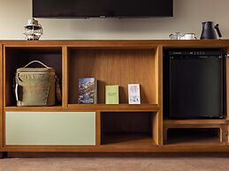 Trailborn Rocky Mountains Outpost