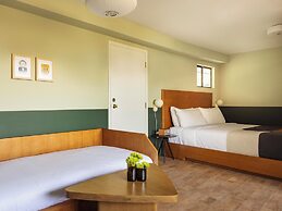 Trailborn Rocky Mountains Outpost