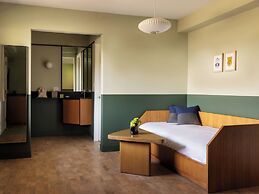 Trailborn Rocky Mountains Outpost