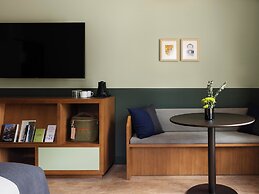 Trailborn Rocky Mountains Outpost