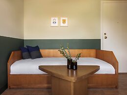 Trailborn Rocky Mountains Outpost