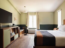 Trailborn Rocky Mountains Outpost