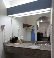 Super 8 by Wyndham Houston/Brookhollow NW