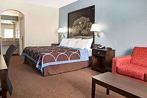 Super 8 by Wyndham Houston/Brookhollow NW