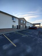 Super 7 Inn