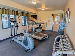 Super 8 by Wyndham High River AB