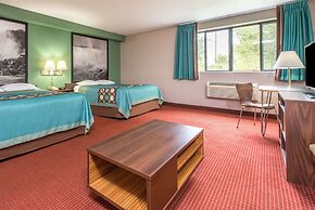 Super 8 by Wyndham Niagara Falls NY