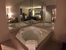 Super 8 by Wyndham Niagara Falls NY