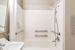 Super 8 by Wyndham Niagara Falls NY