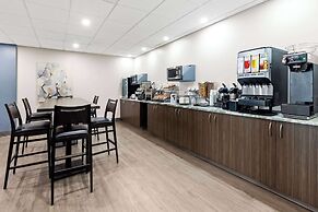 Howard Johnson by Wyndham Thunder Bay