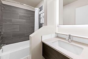 Howard Johnson by Wyndham Thunder Bay