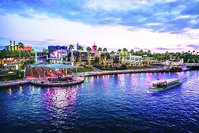 Universal’s Loews Royal Pacific Resort