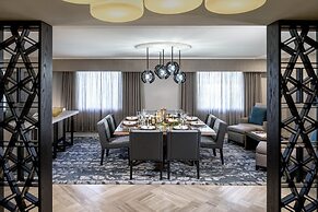 Universal’s Loews Royal Pacific Resort