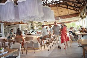 Universal’s Loews Royal Pacific Resort