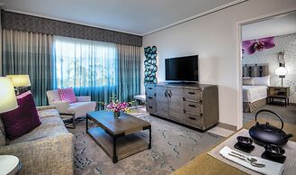 Universal’s Loews Royal Pacific Resort