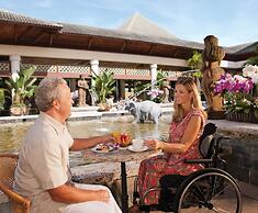 Universal’s Loews Royal Pacific Resort