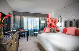 Universal’s Loews Royal Pacific Resort