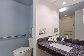 Holiday Inn Express Hotel & Suites Clearwater North-Dunedin by IHG