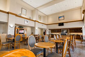 Humphry Inn & Suites