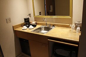 Humphry Inn & Suites