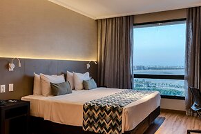 Comfort Suites Vitoria