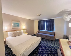 Travel Plaza Hotel