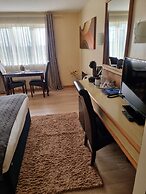 Travel Plaza Hotel