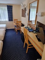 Travel Plaza Hotel