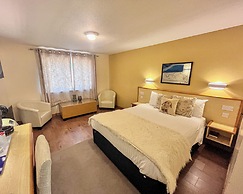 Travel Plaza Hotel