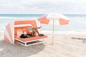 Diplomat Beach Resort Hollywood, Curio Collection by Hilton