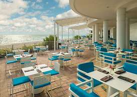 Diplomat Beach Resort Hollywood, Curio Collection by Hilton