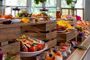 Diplomat Beach Resort Hollywood, Curio Collection by Hilton