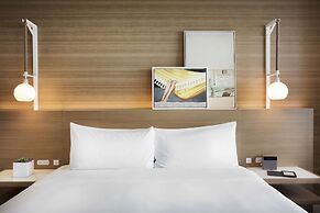 Diplomat Beach Resort Hollywood, Curio Collection by Hilton