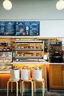 Diplomat Beach Resort Hollywood, Curio Collection by Hilton