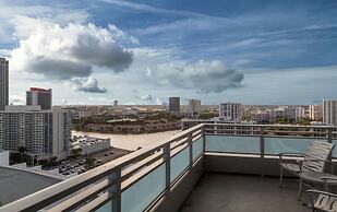 Diplomat Beach Resort Hollywood, Curio Collection by Hilton