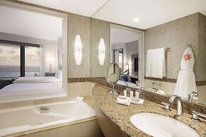 Diplomat Beach Resort Hollywood, Curio Collection by Hilton