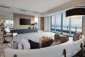 Diplomat Beach Resort Hollywood, Curio Collection by Hilton