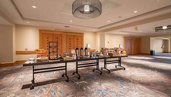 Diplomat Beach Resort Hollywood, Curio Collection by Hilton