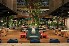 Diplomat Beach Resort Hollywood, Curio Collection by Hilton