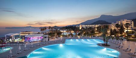 Mirage Park Resort - Premium All Inclusive