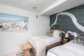 Aspen Square Condominium Hotel