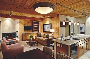 Aspen Square Condominium Hotel