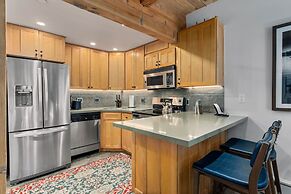 Aspen Square Condominium Hotel